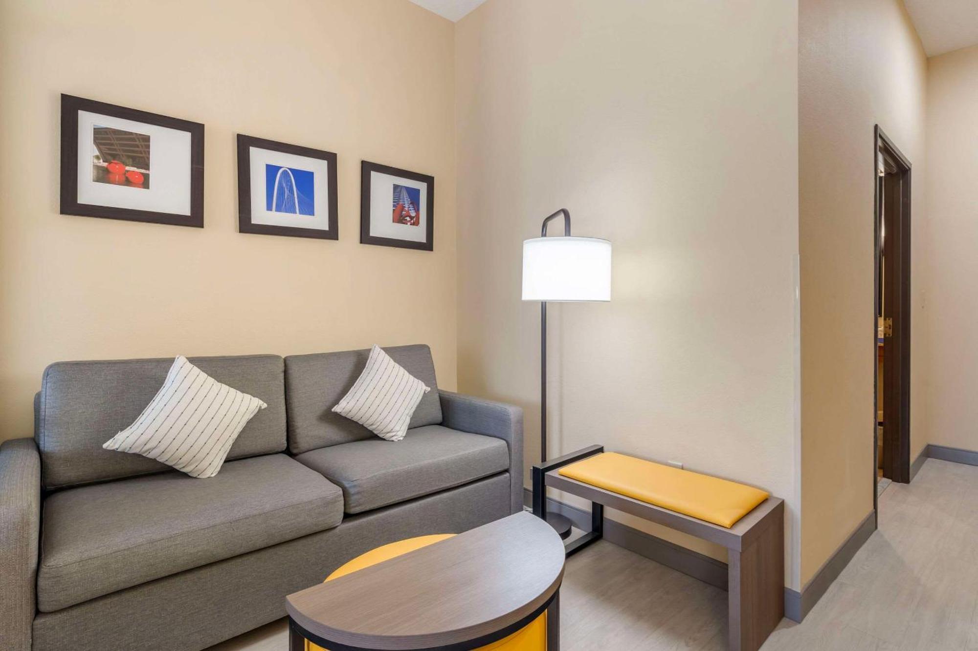 Comfort Suites Mckinney-Allen Bagian luar foto